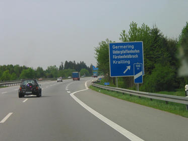 zur 1a Auto Werkstatt bei München
Auf der A96 von Müchchen Richtung Lindau fahrend verlassen Sie die Autobahn bei der Abfahrt U10 - Germering, Unterpfaffenhofen, Fürstenfeldbruck, Krailling.
Bild 1