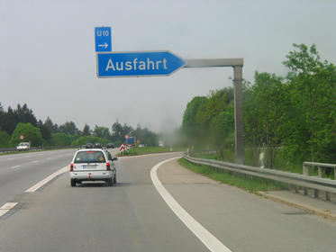 zur 1a Auto Werkstatt bei München
Auf der A96 von Müchchen Richtung Lindau fahrend verlassen Sie die Autobahn bei der Abfahrt U10 - Germering, Unterpfaffenhofen, Fürstenfeldbruck, Krailling.
Bild 2
